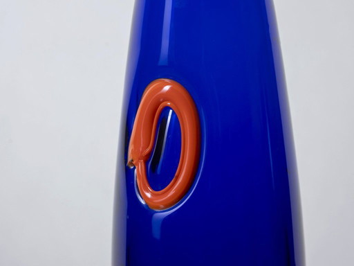 Conjunto de jarrones de cristal azul, década de 1970, Checoslovaquia