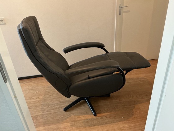 2 De Toekomst relax fauteuils 1x medium en 1x XL – Verstelbare relaxstoel, Leather, Metal (photo 4 of 12)