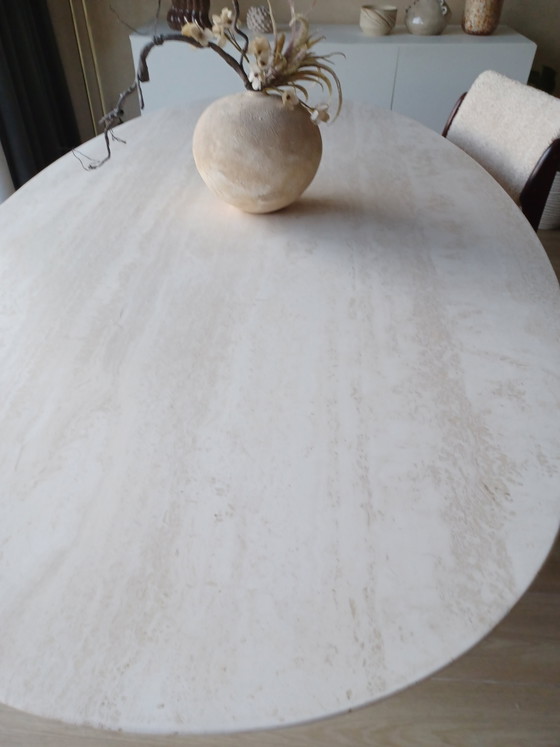 Image 1 of Beautiful dining table made of solid travertine natural stone
