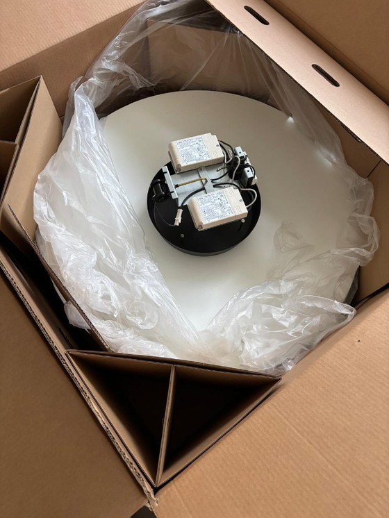 Image 1 of Suspension VIBIA Flat 5930 – Rouge Terra (Blanc extra chaud)