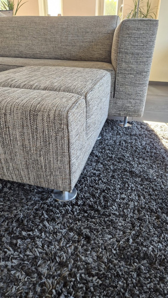 Image 1 of Repose-pieds/Pouf - Modèle sur Stock Blizz