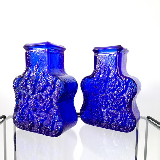 2x Vintage königsblaue Vase Lars Hellsten Skruf Schweden