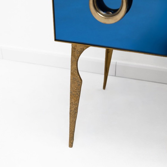 Pair of Blue Mirrored Chests of Drawers with Brass Details, Mid-Century Style – Chest of drawers, Glass (photo 6 of 7)