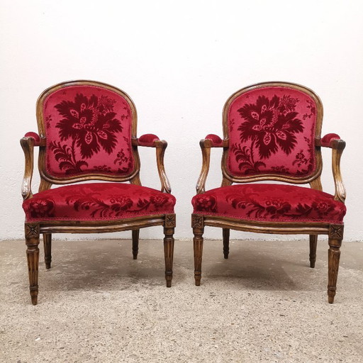 Due bellissime poltrone antiche francesi in stile Luigi XVI