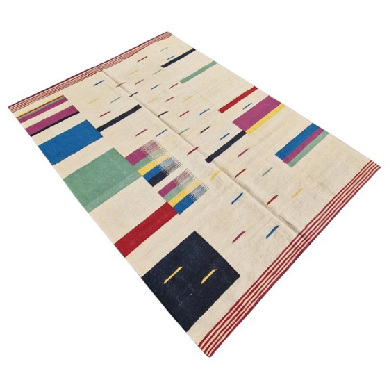 Alfombra Kilim tejida a mano | Diseño Ikat moderno | Lana sobre algodón | Beige (98 × 69 pulgadas) – Wool (photo 6 of 11)