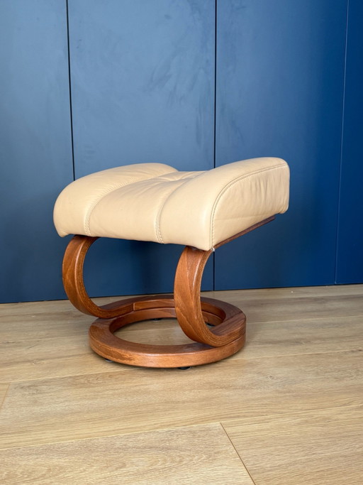 Beautiful Himolla footstool like new