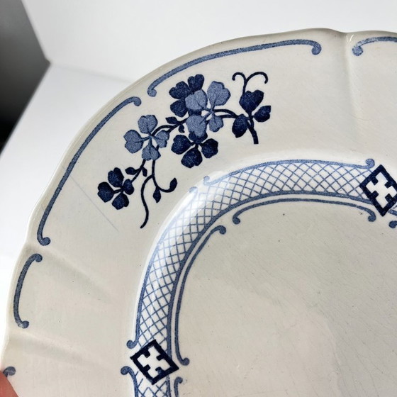 Image 1 of Plat ovale Terre de Fer KG Lunéville, modele "Jane", bleu, 1890-1915