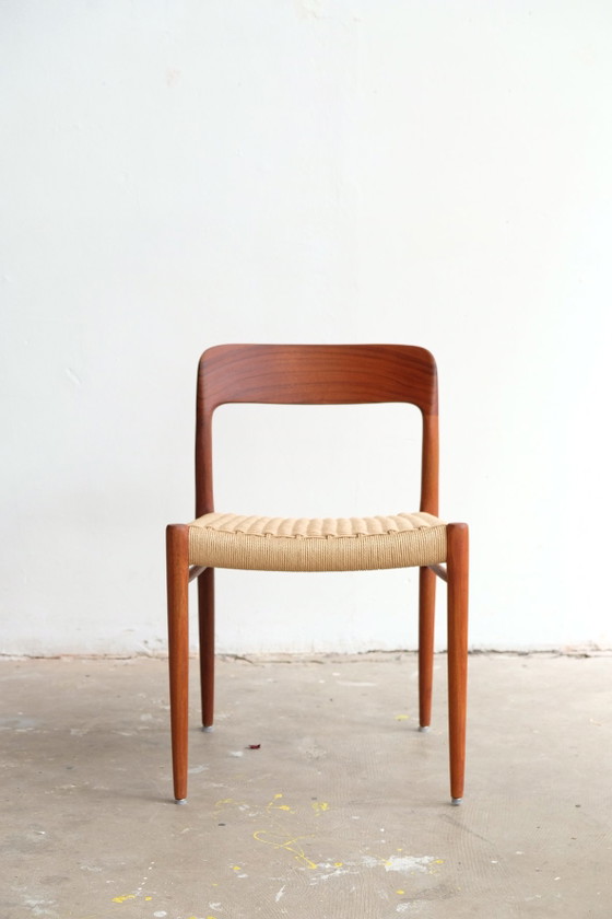 2 sillas Moller 75 restauradas en teca – Niels Otto Møller, Sillas de comedor, Wood (photo 8 of 11)