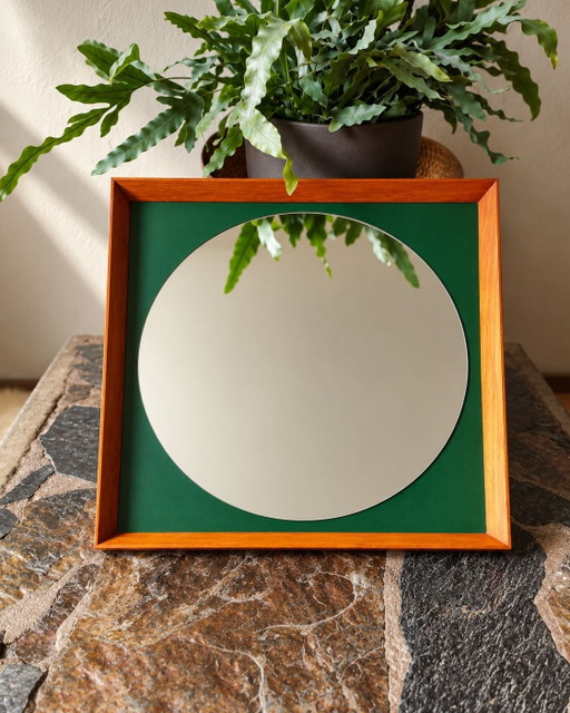 Waanzinnige vintage wandspiegel met een iconisch geometrisch design uit de jaren 60 / 70
