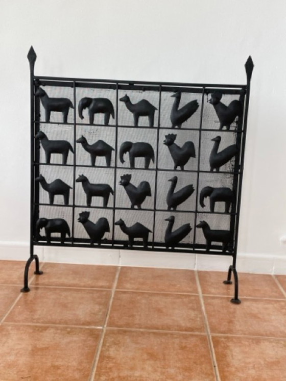 Image 1 of Parascintille in ferro battuto a forma di animale, stile Atelier Marolles, Francia, 1950