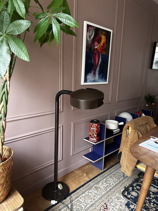 Vintage-Stehlampe im Stil der 70er Jahre