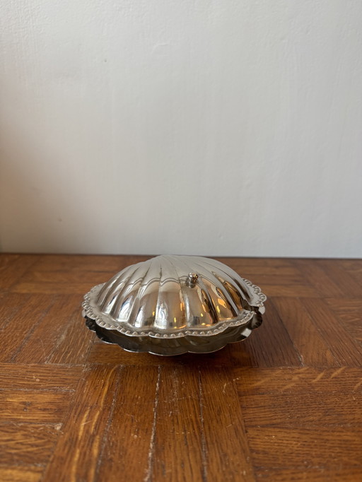 Ancien beurrier coquillage en métal argenté 