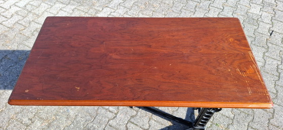 Image 1 of Tavolo industriale antico - Legno e metallo - Altezza regolabile