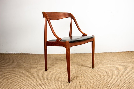 Image 1 of Satz von 6 dänischen Stühlen aus Teak und Skai, Modell 16 von Johannes Andersen für Uldum Møbelfabrik 1965.