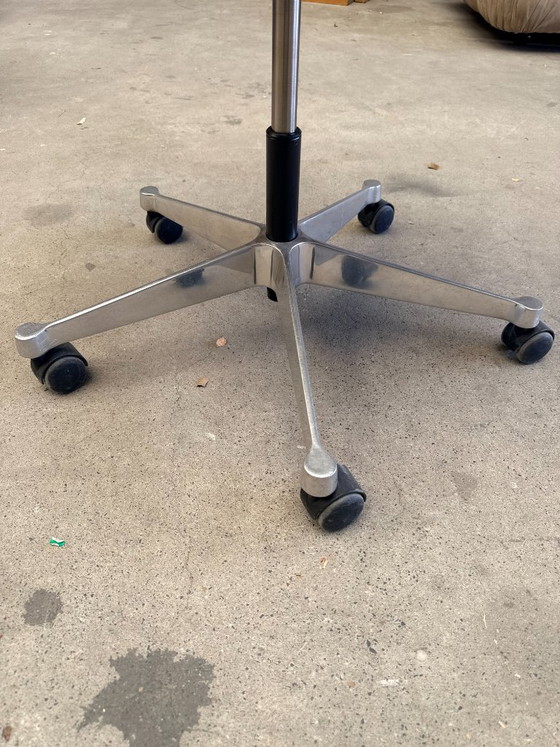 Silla de oficina Vitra Eames PACC – Sillas de oficina, Plastic, Aluminium (photo 4 of 13)