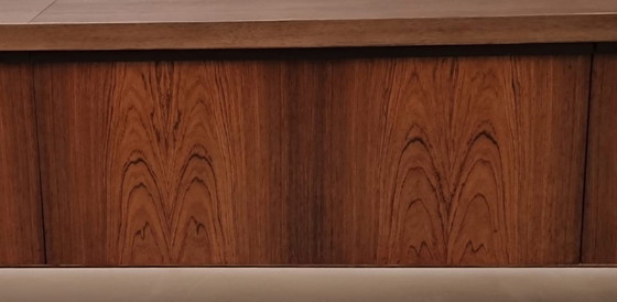 Image 1 of Credenza bassa di metà secolo