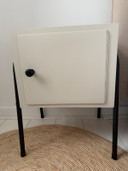 Table de chevet vintage en bois et acier blanc