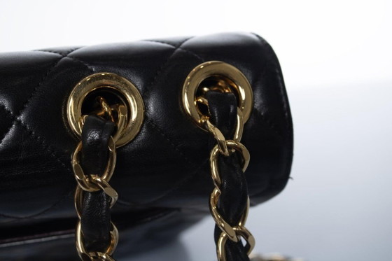 Image 1 of Chanel, borsa maxi classica nera