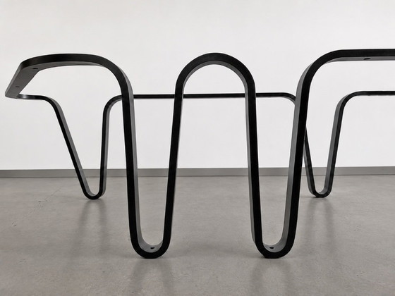 Image 1 of Table basse design artisanale – Pièce unique en acier sculptural et verre fumé, 180 × 60 × 40 cm