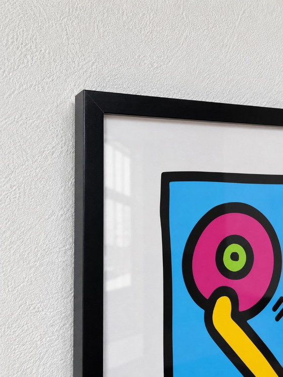 Keith Haring ‘Untitled (DJ)’ Stampa, Incorniciata – Kieth Haring Foundation, Decorazioni murali, Mdf, Paper (photo 2 of 5)