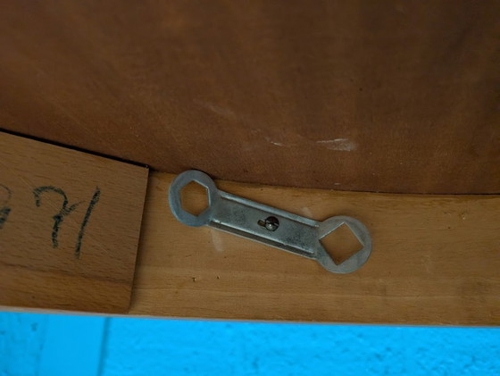 Image 1 of Vintage eiken ronde eettafel, model 55 van Omann Jun, jaren 60