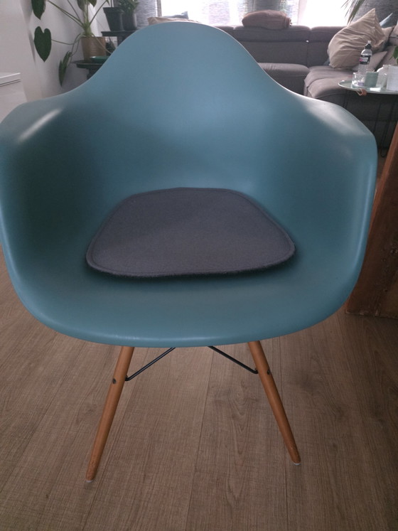 Image 1 of 6 sillas Vitra Eames