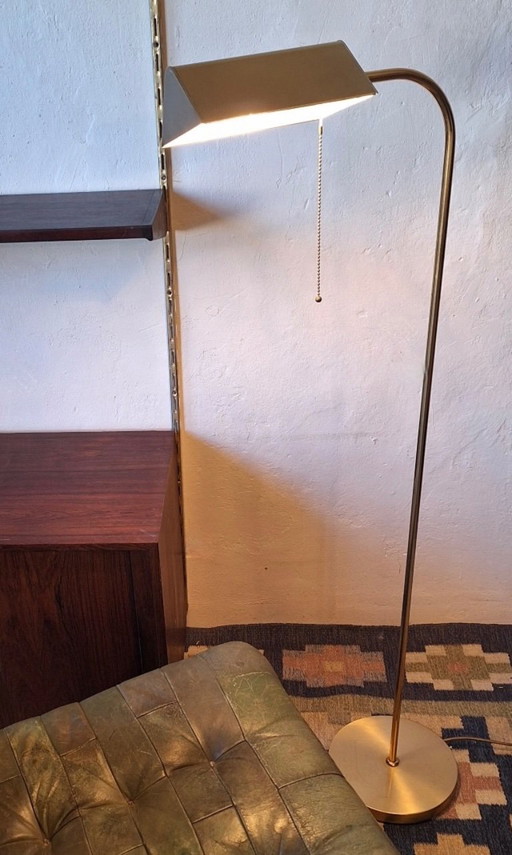 Lámpara de pie ajustable de latón estilo banquero de mediados de siglo, década de 1970. – vloerlampen, Brass