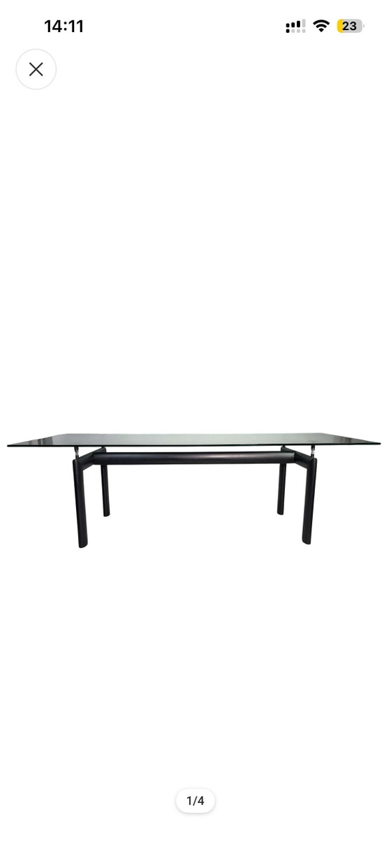 Image 1 of Modern and contemporary dining table, model LC6, glass top and black metal legs, Le Corbusier