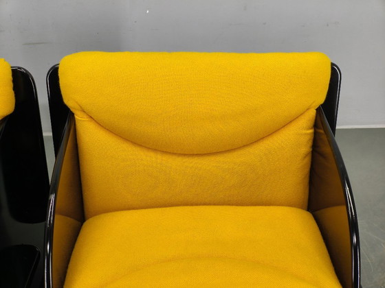 Image 1 of Par de sillones italianos de estilo era espacial, lacados en negro, década de 1970.