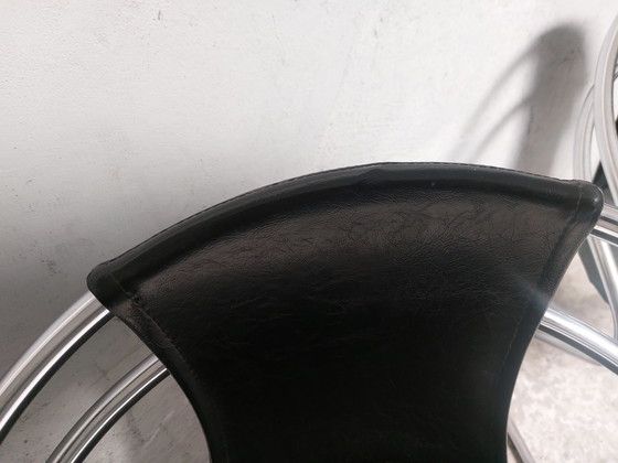 Image 1 of 4 x Chromrohr-Esszimmerstühle aus schwarzem Leder, Italien 1980