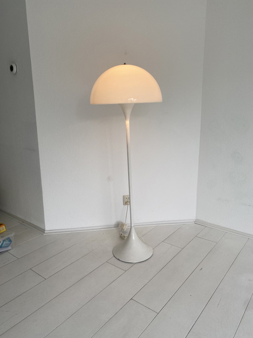 Vintage Louis Poulsen Floor Lamp – White with Dimmer