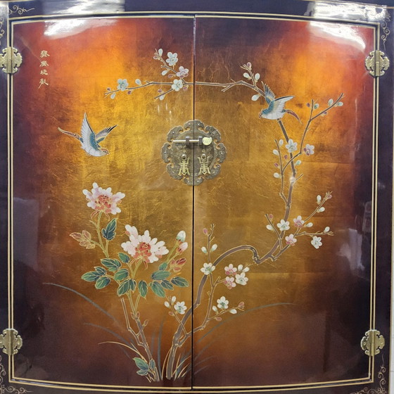 Vintage Chinese cabinet with gold leaf, flowers and birds / Bohemian / Oriental / Asian bridal cabinet (photo 6 of 15)
