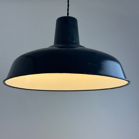 Image 1 of ANCIENNE SUSPENSION D’ATELIER EMAILLEE 36 CM INDUSTRIEL 