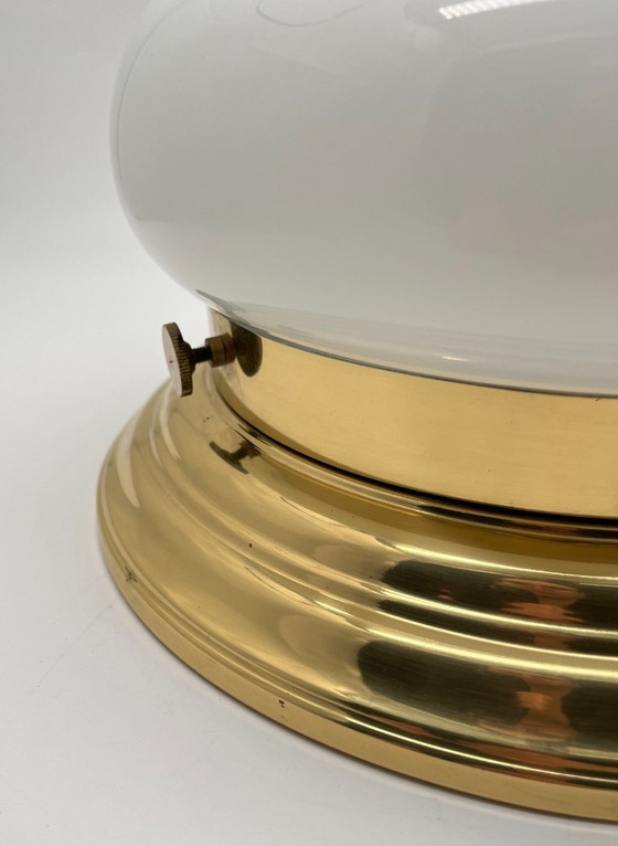 Image 1 of Plafondlamp in mid-century modern stijl – Art Deco – Opaalglas & Messing