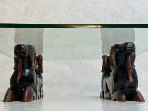 Mesa de centro estilo Hollywood Regency con cabeza de carnero tallada en madera | 1970