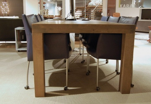 Van Dijk – Label Vandenberg, eettafels (photo 2 of 2)