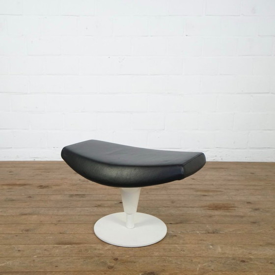 Image 1 of Auckland loungestoel en voetenbank, van Jean Marie Massaud voor Cassina