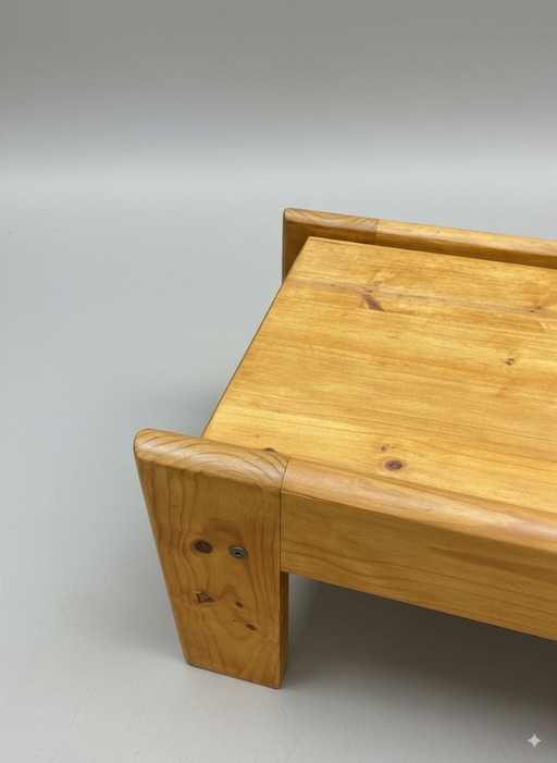 Vintage coffee table in solid pine - rustic Brutalist design