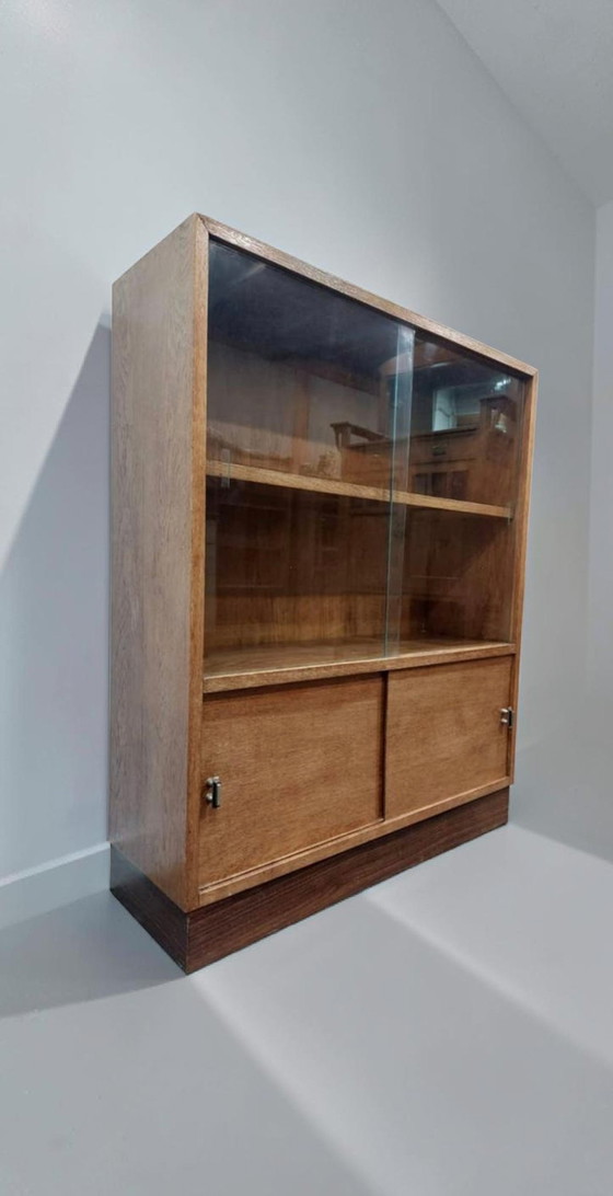 Image 1 of antiek boekenkast jaren '50