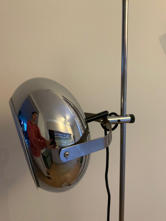 Image 1 of Space Age Oogbol Vloerlamp in Chroom