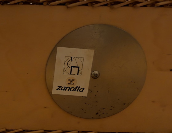 Tavolino e portariviste "Potto" disegnati da Andrea Branzi per Zanotta. – Tavolini, Glass, Rattan (photo 7 of 7)