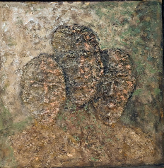 Image 1 of Three Guys – Oggetto da parete scultoreo con rilievo grezzo