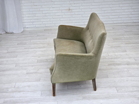 Image 1 of Sofá curvo danés de dos plazas, años 60, terciopelo, madera de haya.