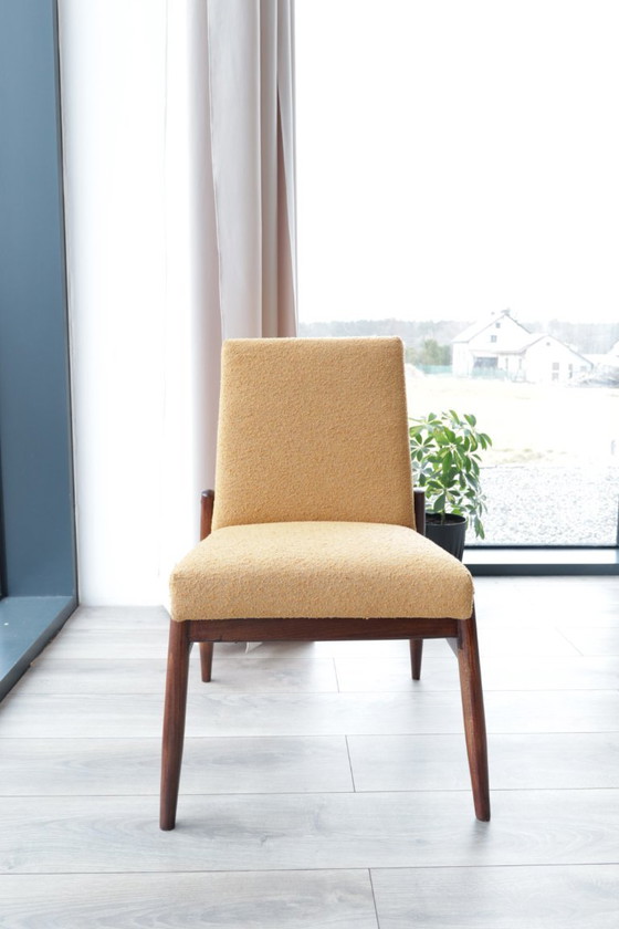 Image 1 of Fauteuil vintage sans accoudoirs jaune moutarde bouclé 1960