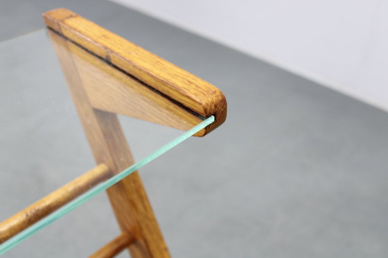 Image 1 of Scaffale / scaffale per libri in quercia del 1960 di ULUV, Cecoslovacchia