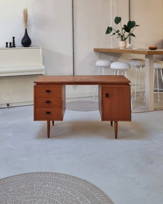 Image 1 of Schreibtisch aus der Mitte des Jahrhunderts