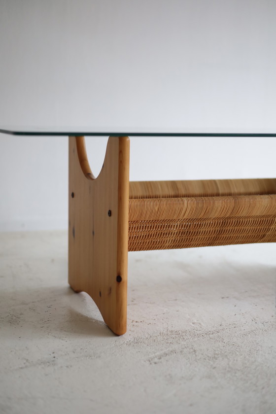 Image 1 of Vintage coffee table, glass wicker