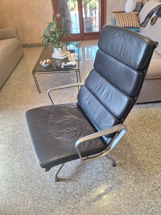 Image 1 of Poltrona Vitra Soft Pad Chair EA 222 Charles Eames
