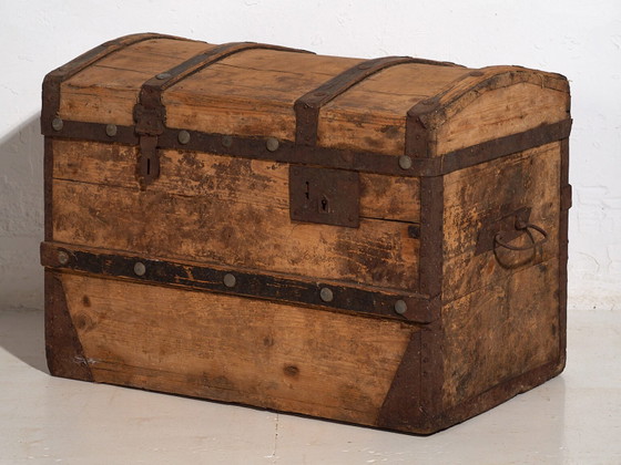 Baúl de viaje antiguo de madera de pino – Europa Central, circa 1900 – Armarios de almacenamiento, Iron (photo 20 of 28)
