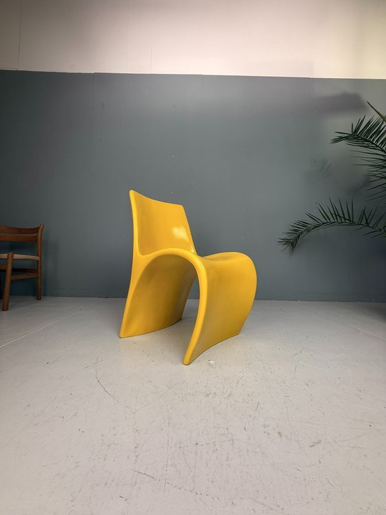 Image 1 of Chaise sculpturale en fibre de verre moulée, Europe, années 1970